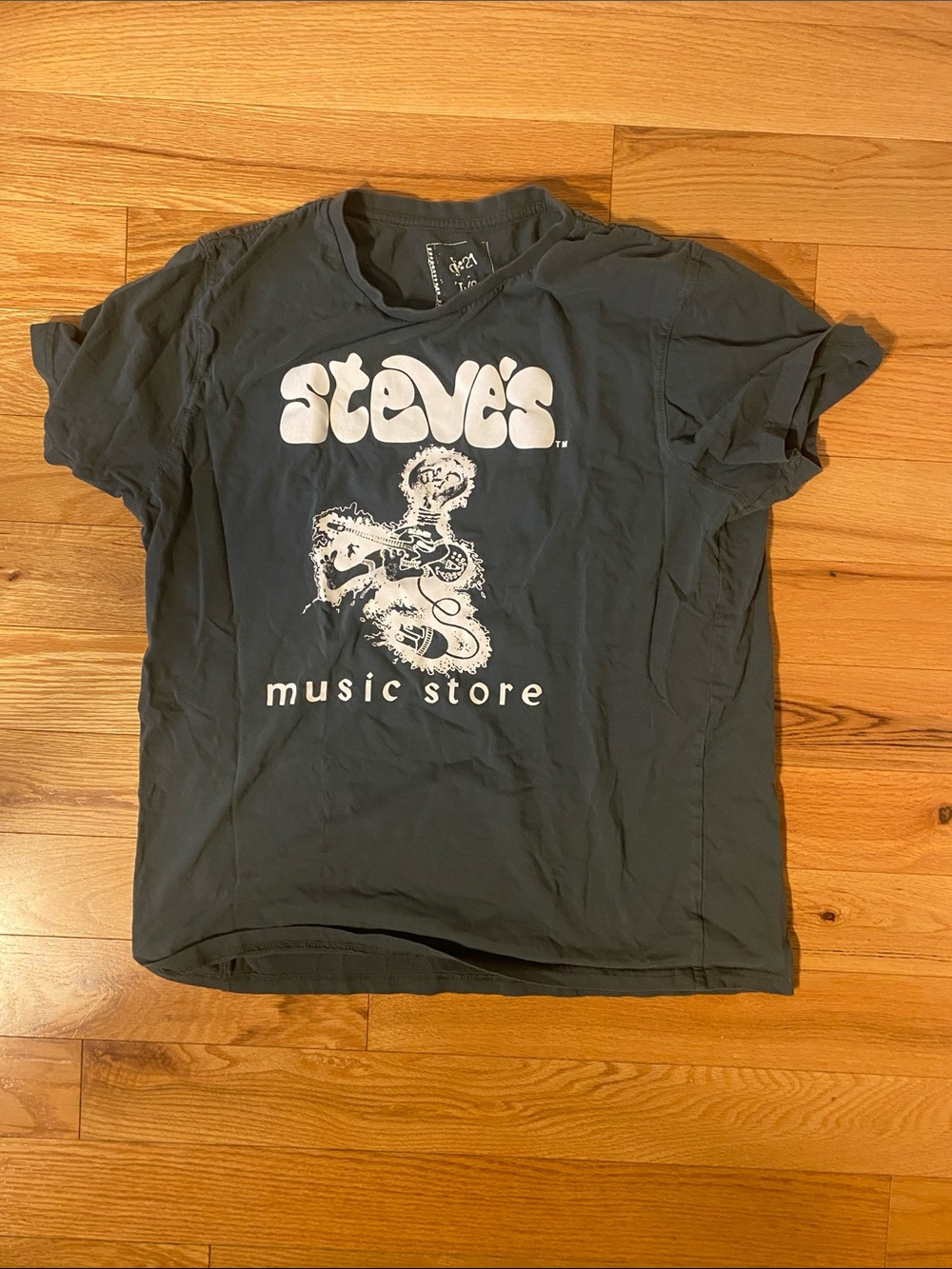 Steve’s Music Store 50th Anniversary tshirt size large